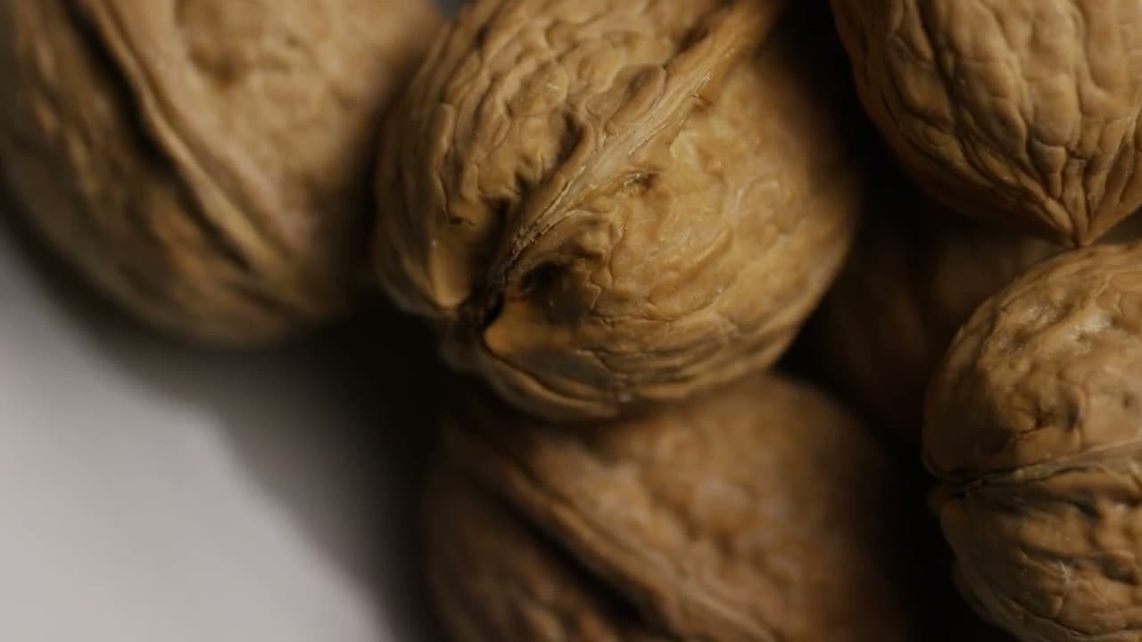 帶殼原粒合桃